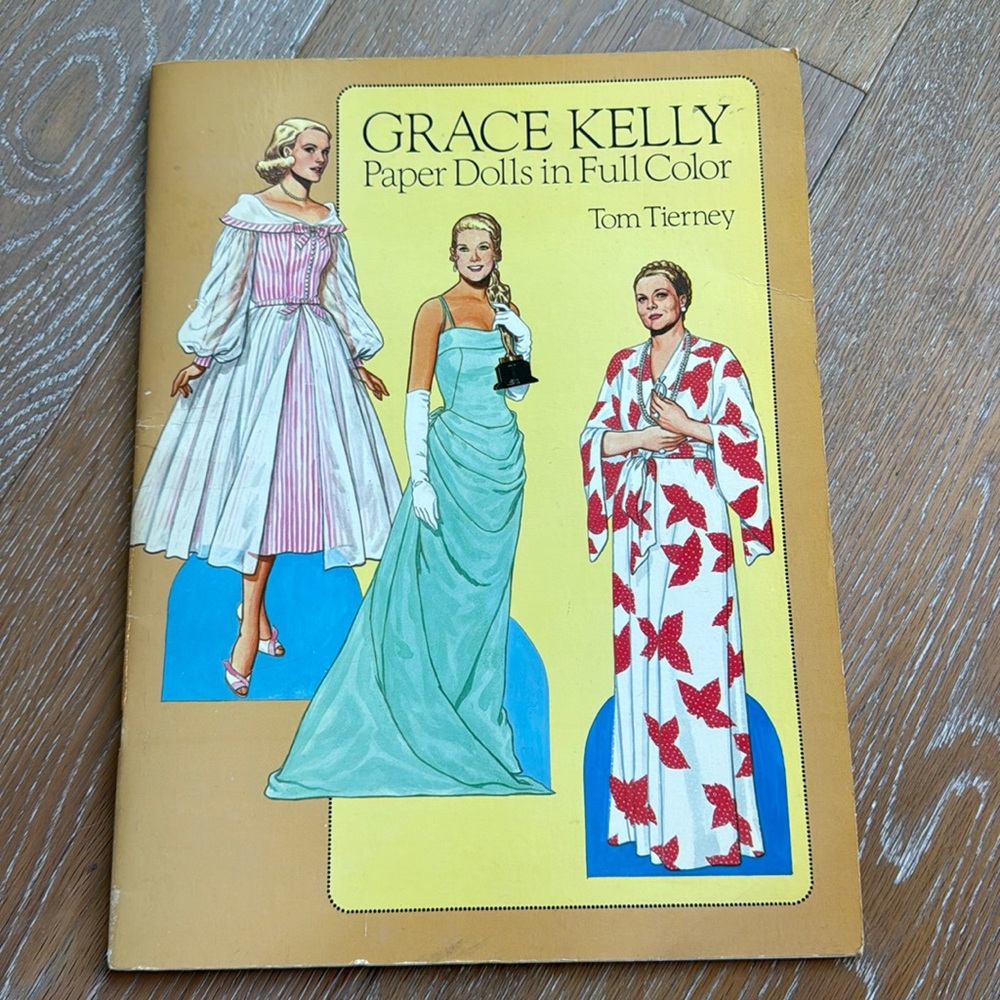 Vintage Grace Kelly paper dolls in full color
